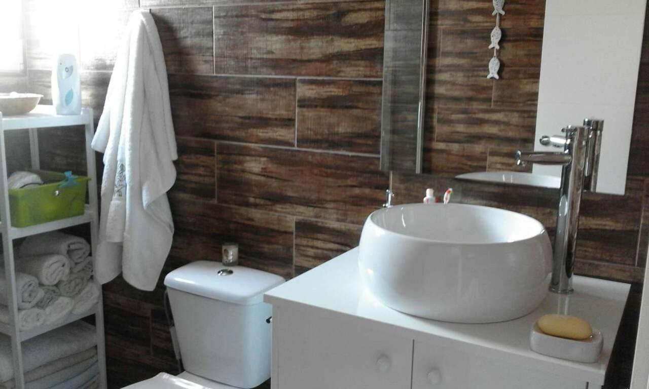 Primavera Bed And Breakfast. Bed & Breakfast L'Alfas del Pi