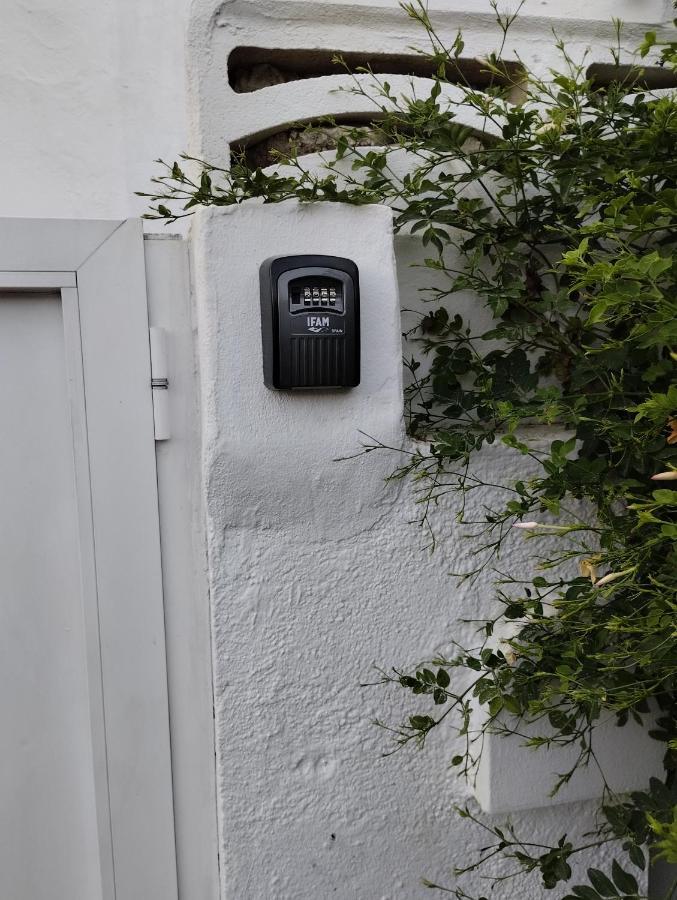 Primavera Bed And Breakfast. L'Alfas del Pi